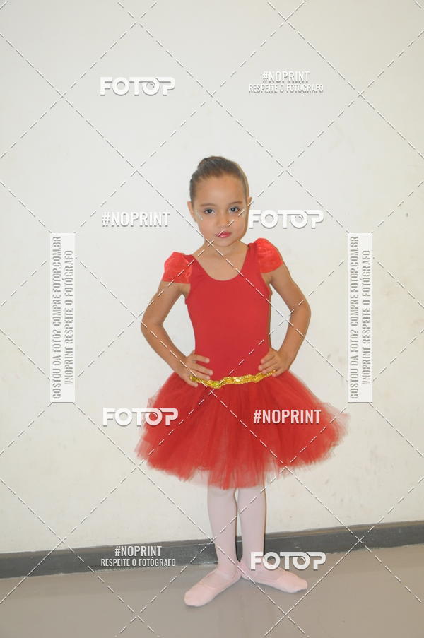 Buy your photos of the eventJardim Secreto - Espetaculo de Dana on Fotop