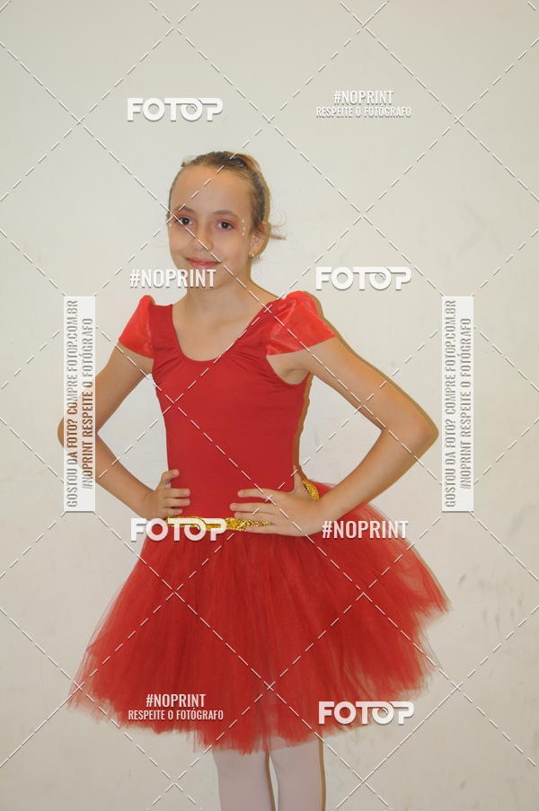 Buy your photos of the eventJardim Secreto - Espetaculo de Dana on Fotop