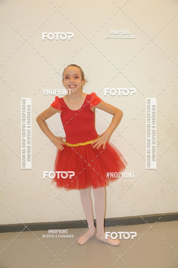 Buy your photos of the eventJardim Secreto - Espetaculo de Dana on Fotop