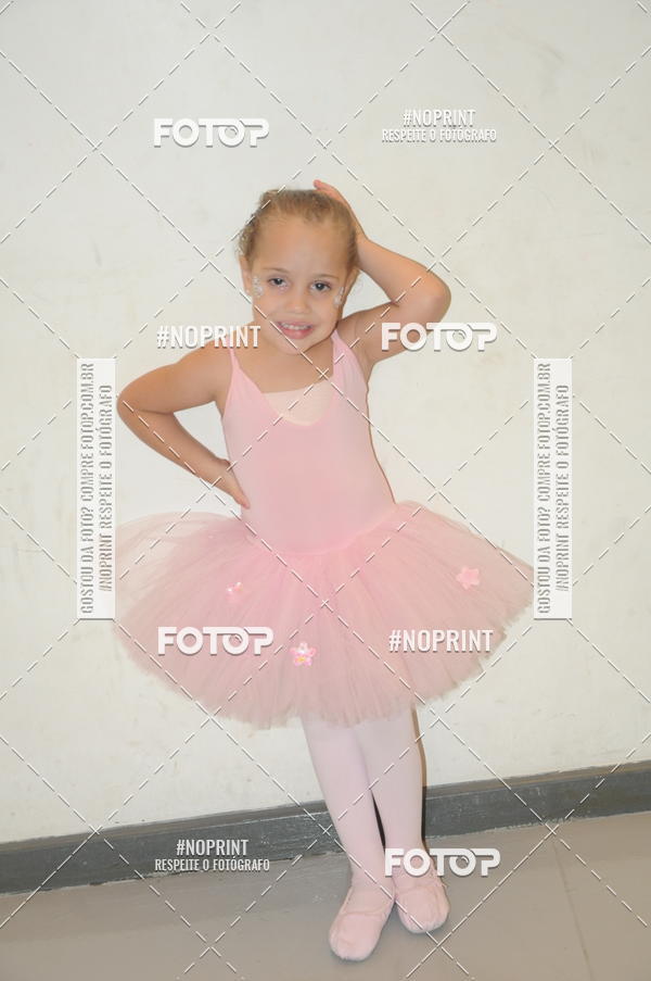 Buy your photos of the eventJardim Secreto - Espetaculo de Dana on Fotop