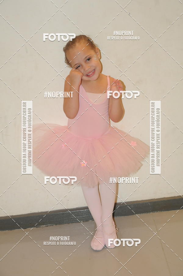 Buy your photos of the eventJardim Secreto - Espetaculo de Dana on Fotop