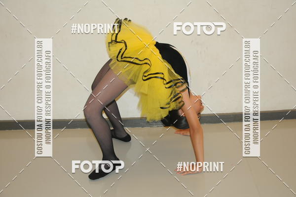 Buy your photos of the eventJardim Secreto - Espetaculo de Dana on Fotop