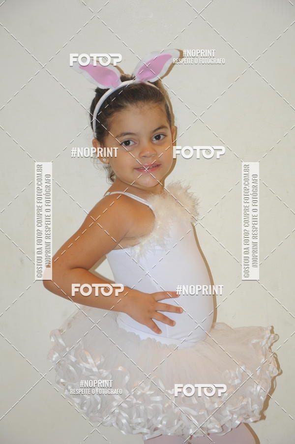 Buy your photos of the eventJardim Secreto - Espetaculo de Dana on Fotop