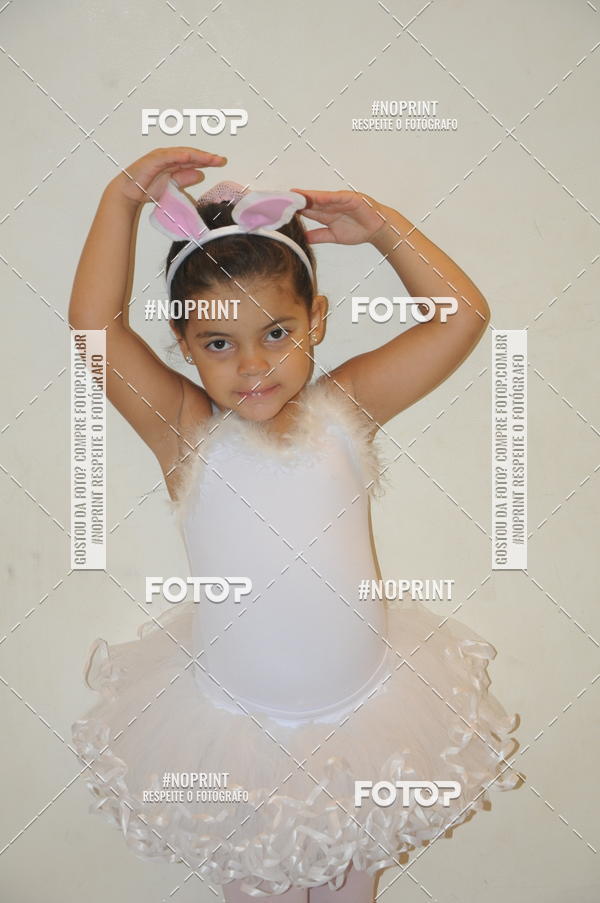 Buy your photos of the eventJardim Secreto - Espetaculo de Dana on Fotop