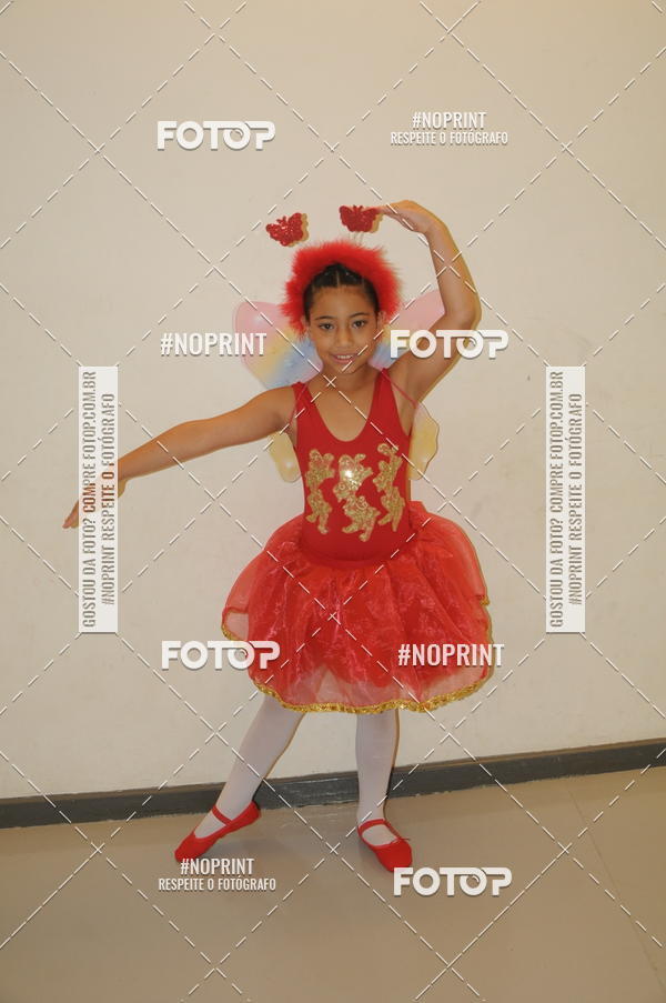 Buy your photos of the eventJardim Secreto - Espetaculo de Dana on Fotop