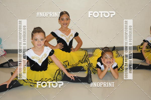 Buy your photos of the eventJardim Secreto - Espetaculo de Dana on Fotop
