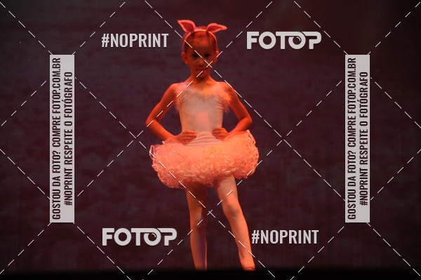 Buy your photos of the eventJardim Secreto - Espetaculo de Dana on Fotop