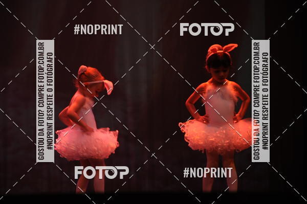 Buy your photos of the eventJardim Secreto - Espetaculo de Dana on Fotop