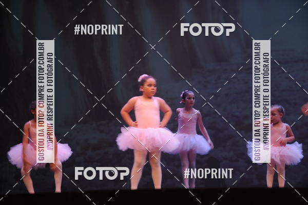 Buy your photos of the eventJardim Secreto - Espetaculo de Dana on Fotop