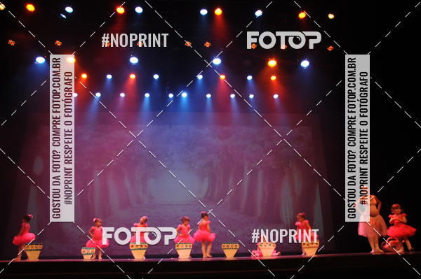 Buy your photos of the eventJardim Secreto - Espetaculo de Dana on Fotop