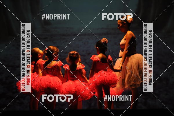 Buy your photos of the eventJardim Secreto - Espetaculo de Dana on Fotop