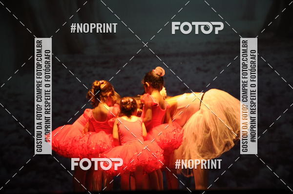 Buy your photos of the eventJardim Secreto - Espetaculo de Dana on Fotop