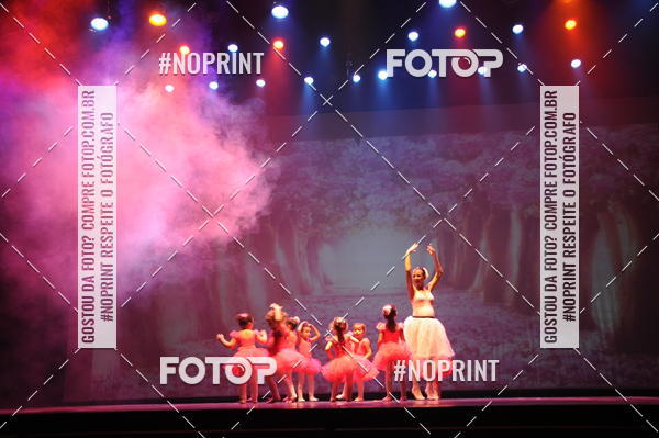 Buy your photos of the eventJardim Secreto - Espetaculo de Dana on Fotop