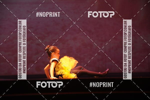 Buy your photos of the eventJardim Secreto - Espetaculo de Dana on Fotop