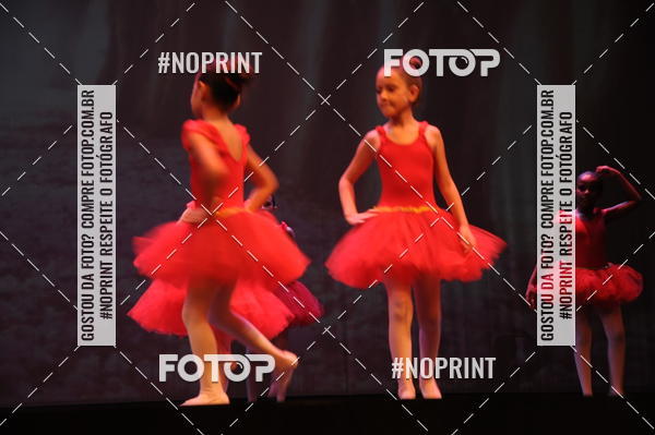 Buy your photos of the eventJardim Secreto - Espetaculo de Dana on Fotop