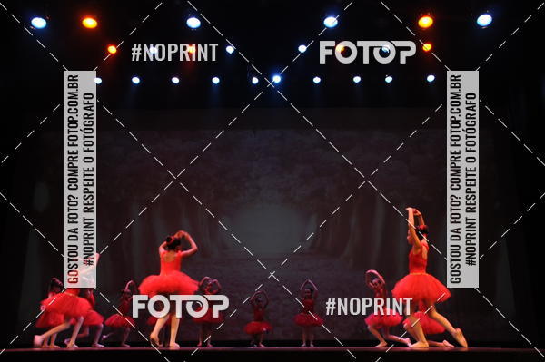 Buy your photos of the eventJardim Secreto - Espetaculo de Dana on Fotop