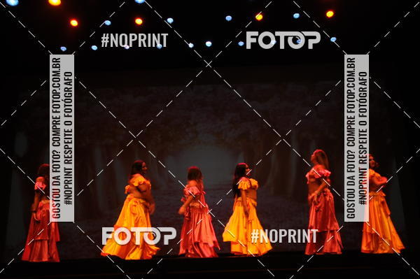 Buy your photos of the eventJardim Secreto - Espetaculo de Dana on Fotop