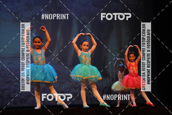 Buy your photos of the eventJardim Secreto - Espetaculo de Dana on Fotop