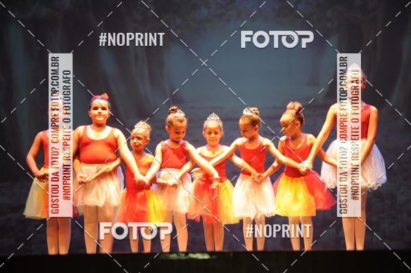 Buy your photos of the eventJardim Secreto - Espetaculo de Dana on Fotop