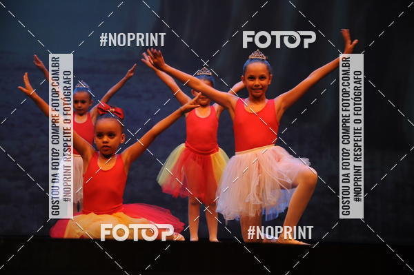 Buy your photos of the eventJardim Secreto - Espetaculo de Dana on Fotop