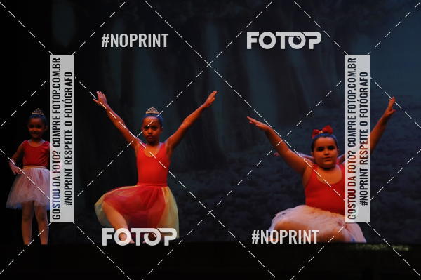 Buy your photos of the eventJardim Secreto - Espetaculo de Dana on Fotop