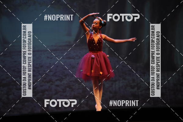 Buy your photos of the eventJardim Secreto - Espetaculo de Dana on Fotop