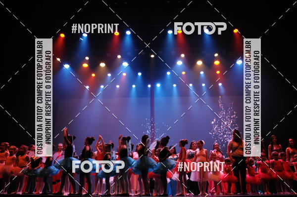 Buy your photos of the eventJardim Secreto - Espetaculo de Dana on Fotop