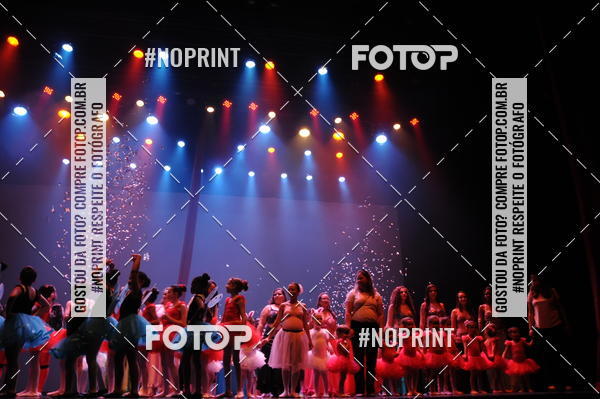 Buy your photos of the eventJardim Secreto - Espetaculo de Dana on Fotop