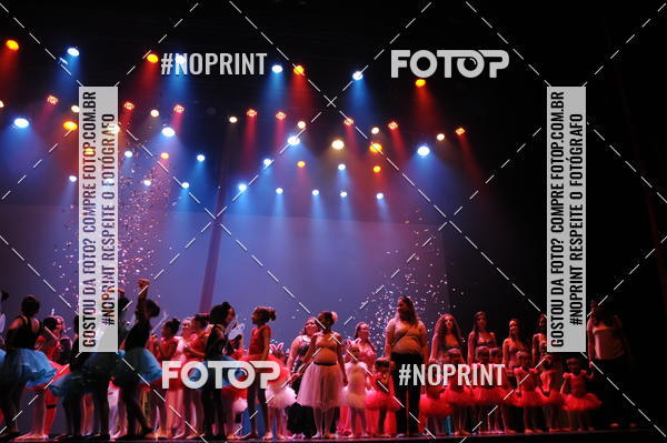 Buy your photos of the eventJardim Secreto - Espetaculo de Dana on Fotop