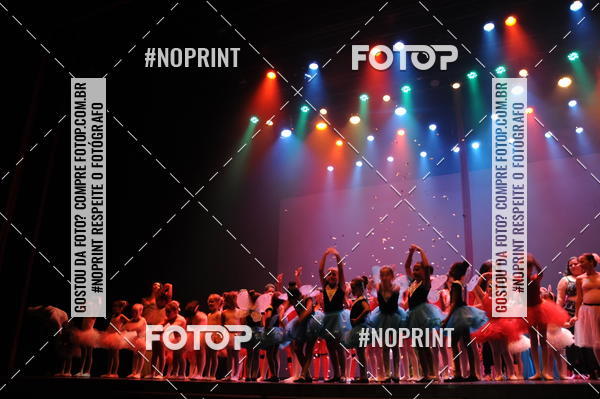 Buy your photos of the eventJardim Secreto - Espetaculo de Dana on Fotop