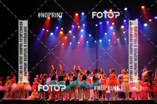 Buy your photos of the eventJardim Secreto - Espetaculo de Dana on Fotop