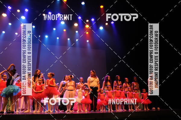 Buy your photos of the eventJardim Secreto - Espetaculo de Dana on Fotop