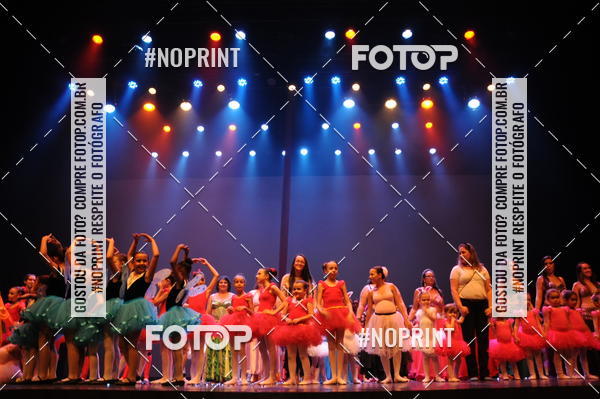 Buy your photos of the eventJardim Secreto - Espetaculo de Dana on Fotop