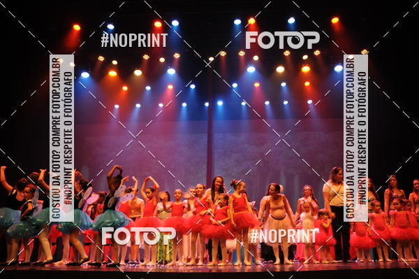 Buy your photos of the eventJardim Secreto - Espetaculo de Dana on Fotop