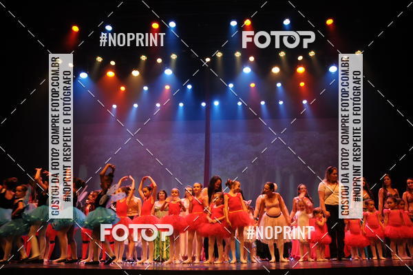 Buy your photos of the eventJardim Secreto - Espetaculo de Dana on Fotop