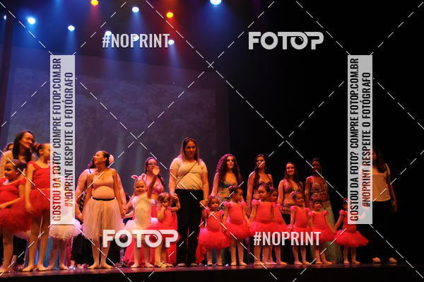 Buy your photos of the eventJardim Secreto - Espetaculo de Dana on Fotop