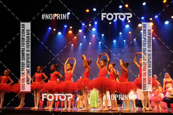 Buy your photos of the eventJardim Secreto - Espetaculo de Dana on Fotop