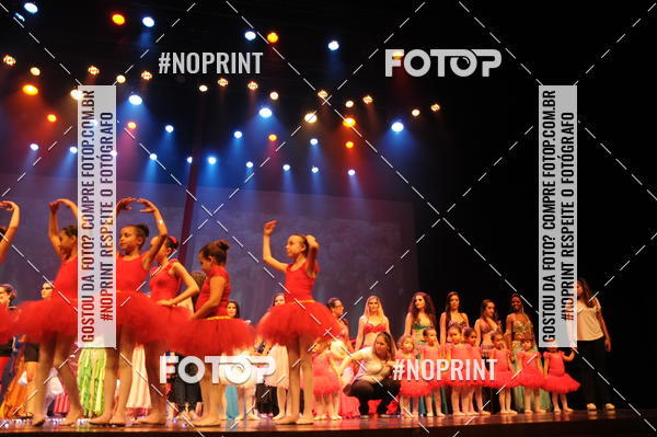 Buy your photos of the eventJardim Secreto - Espetaculo de Dana on Fotop