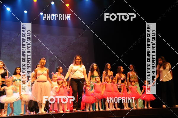 Buy your photos of the eventJardim Secreto - Espetaculo de Dana on Fotop