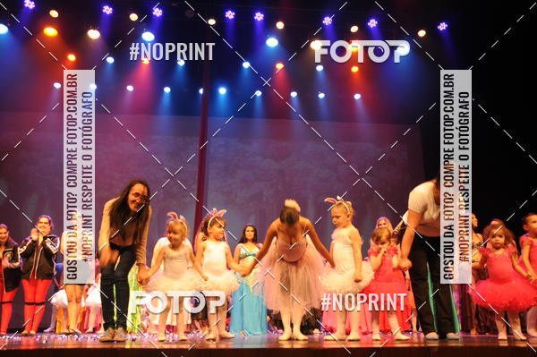 Buy your photos of the eventJardim Secreto - Espetaculo de Dana on Fotop