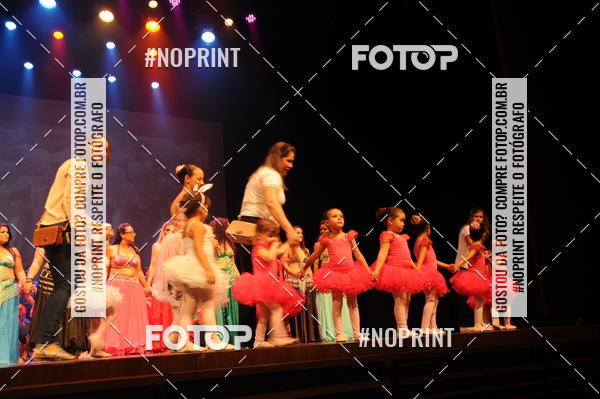 Buy your photos of the eventJardim Secreto - Espetaculo de Dana on Fotop