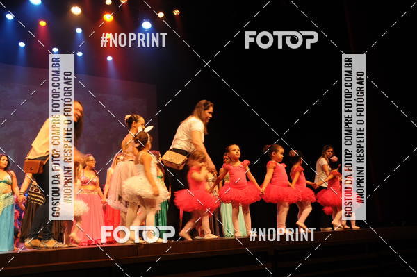 Buy your photos of the eventJardim Secreto - Espetaculo de Dana on Fotop