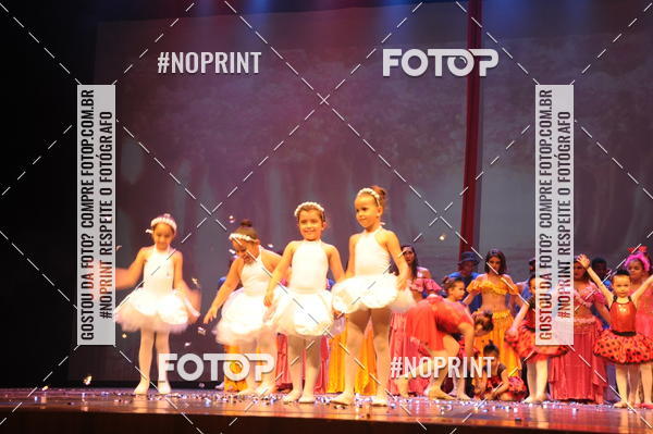 Buy your photos of the eventJardim Secreto - Espetaculo de Dana on Fotop