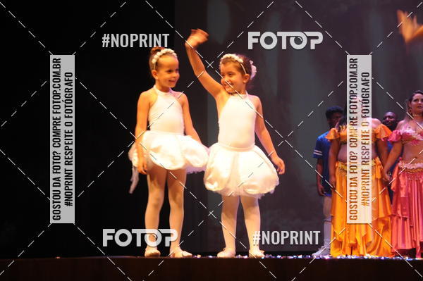 Buy your photos of the eventJardim Secreto - Espetaculo de Dana on Fotop