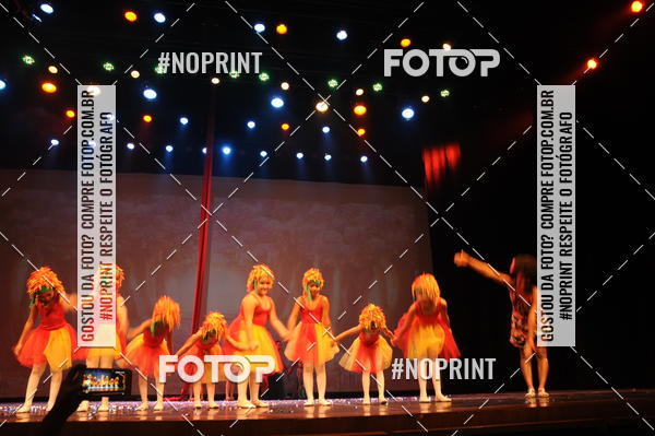 Buy your photos of the eventJardim Secreto - Espetaculo de Dana on Fotop