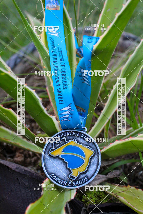 Buy your photos of the eventLagoa Night Run on Fotop