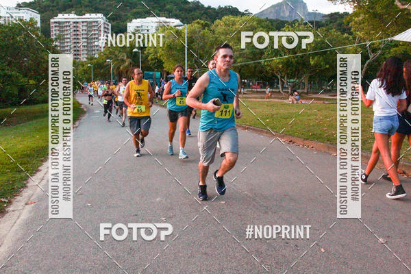 Buy your photos of the eventLagoa Night Run on Fotop