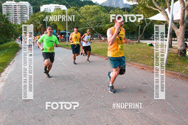 Buy your photos of the eventLagoa Night Run on Fotop
