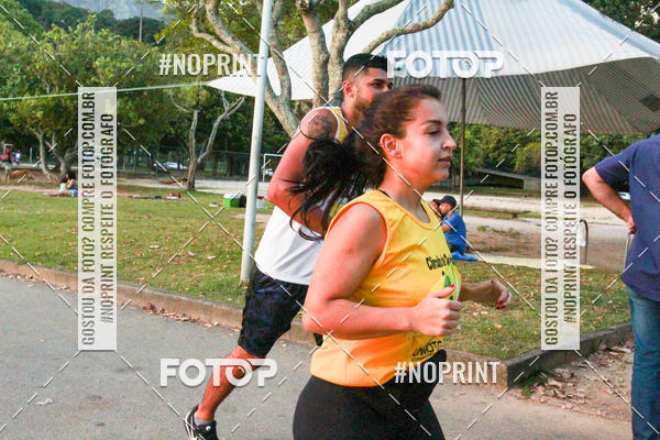 Buy your photos of the eventLagoa Night Run on Fotop