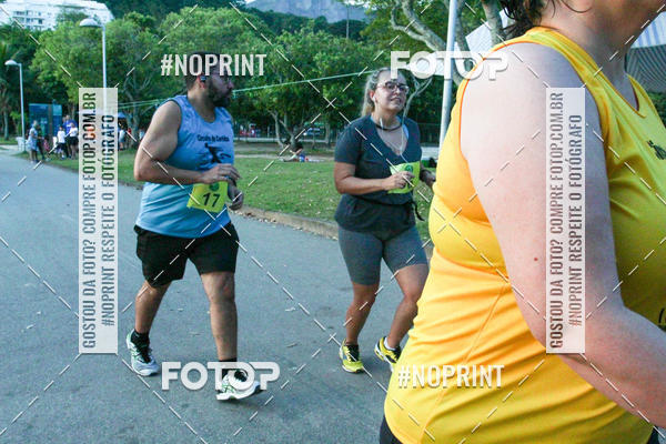 Buy your photos of the eventLagoa Night Run on Fotop
